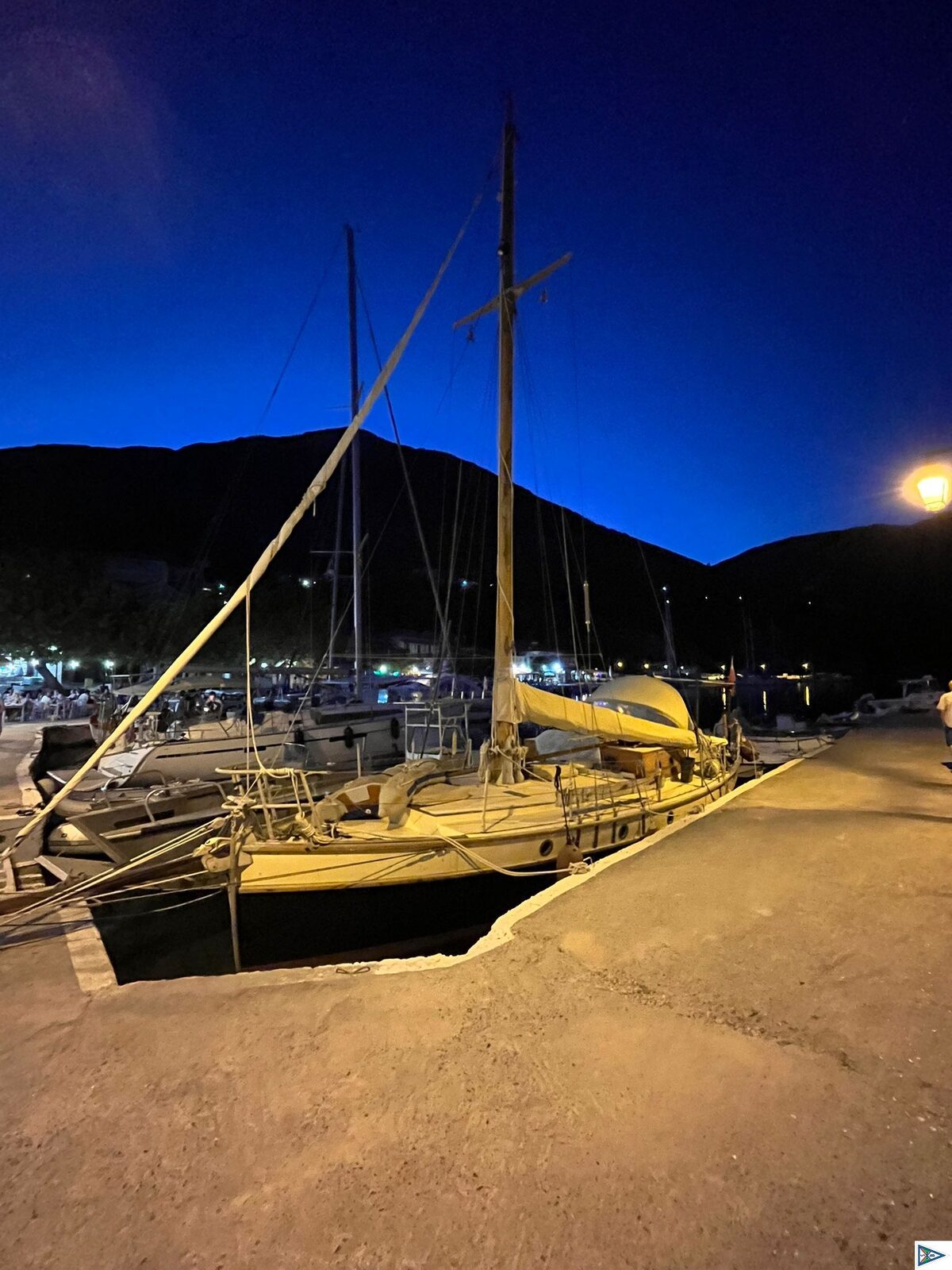 Motorboot fahren in Griechenland