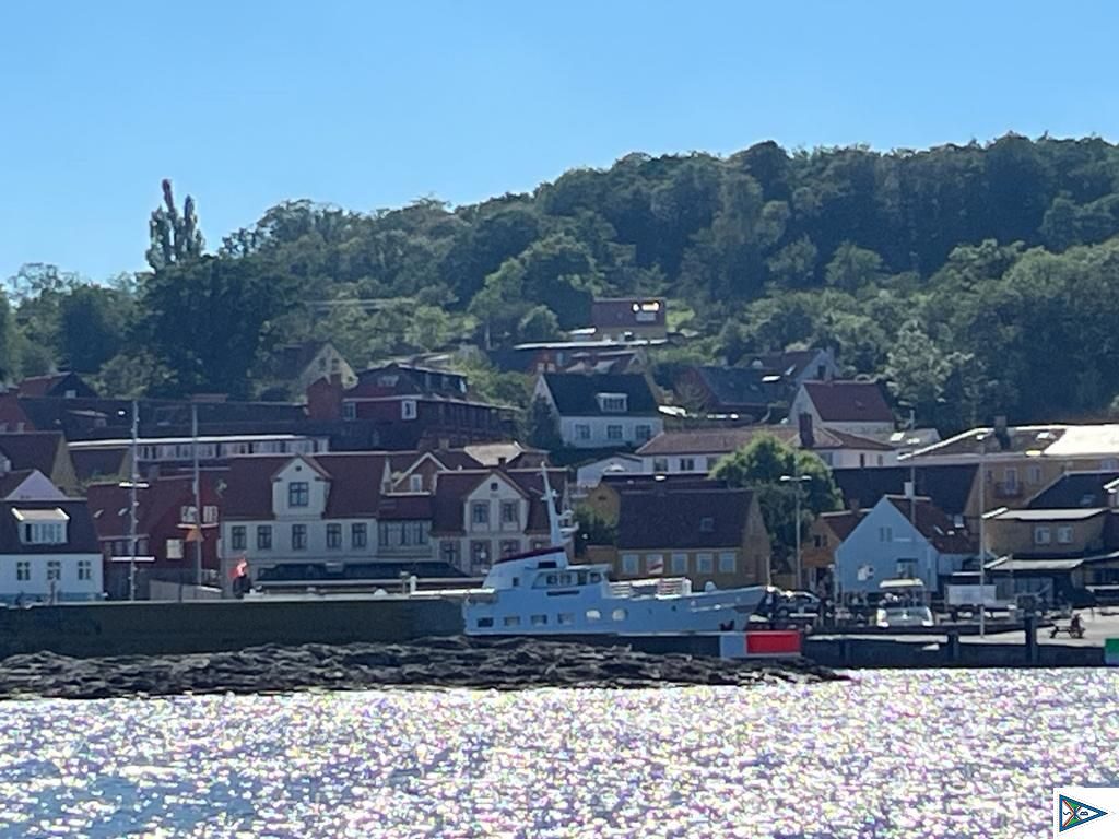 Seglerleben in kleinen Häfen, leckerem Fisch und Bordkonzert